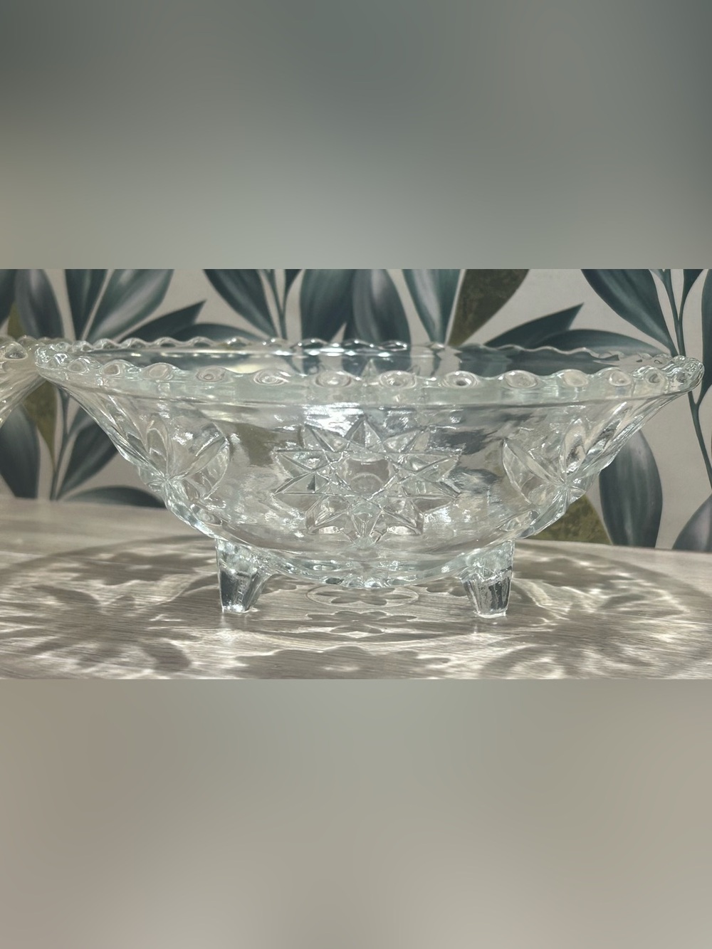 Vintage Anchor Hocking Star of David Prescut Glass Footed Bowl - Set of 2 (C) - Picture 4 of 8